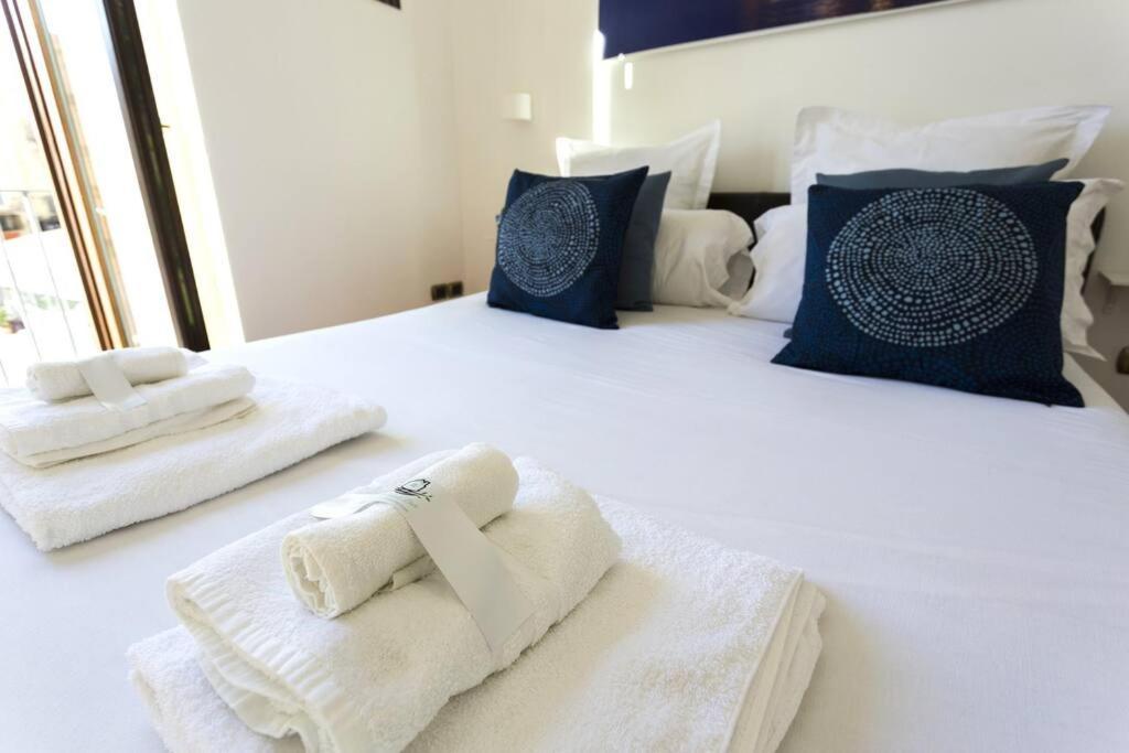 Dimora Donna Vittoria Apartment Bari Luaran gambar